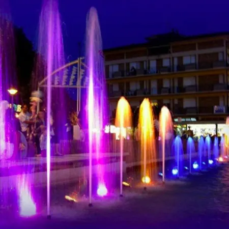 Fun And Relax By The Pool-beahost *