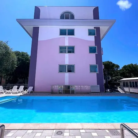 Fun And Relax By The Pool-beahost Bibione