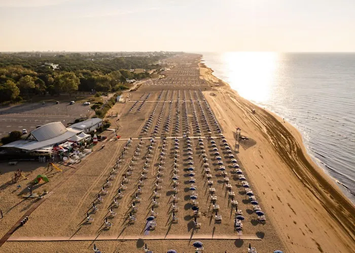 Fun And Relax By The Pool-beahost Apartment